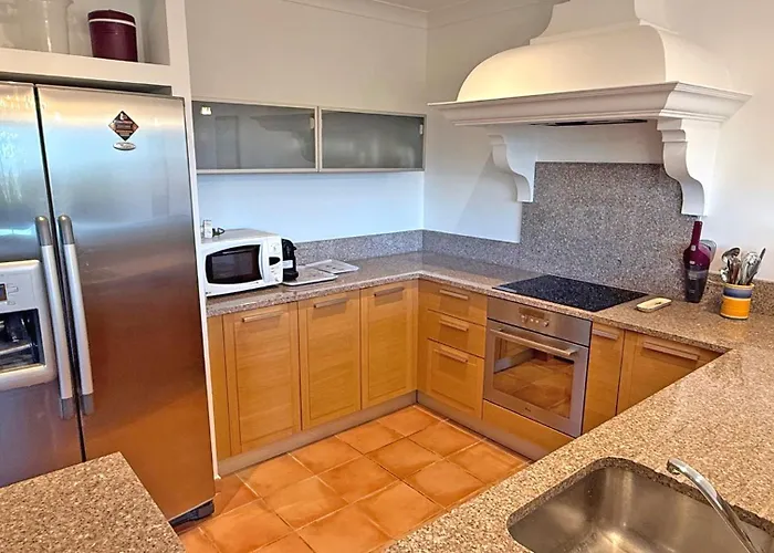 Restanques - Beauchene * 생트막시메